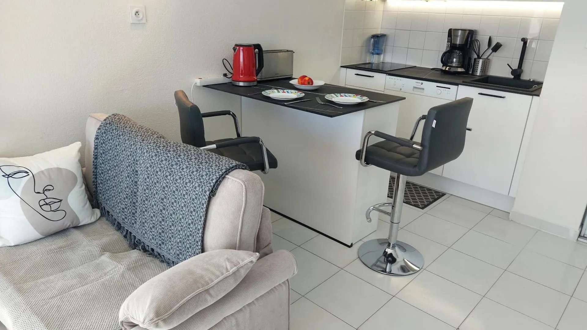 Boutique Apartment Hirondelle Port Frejus France