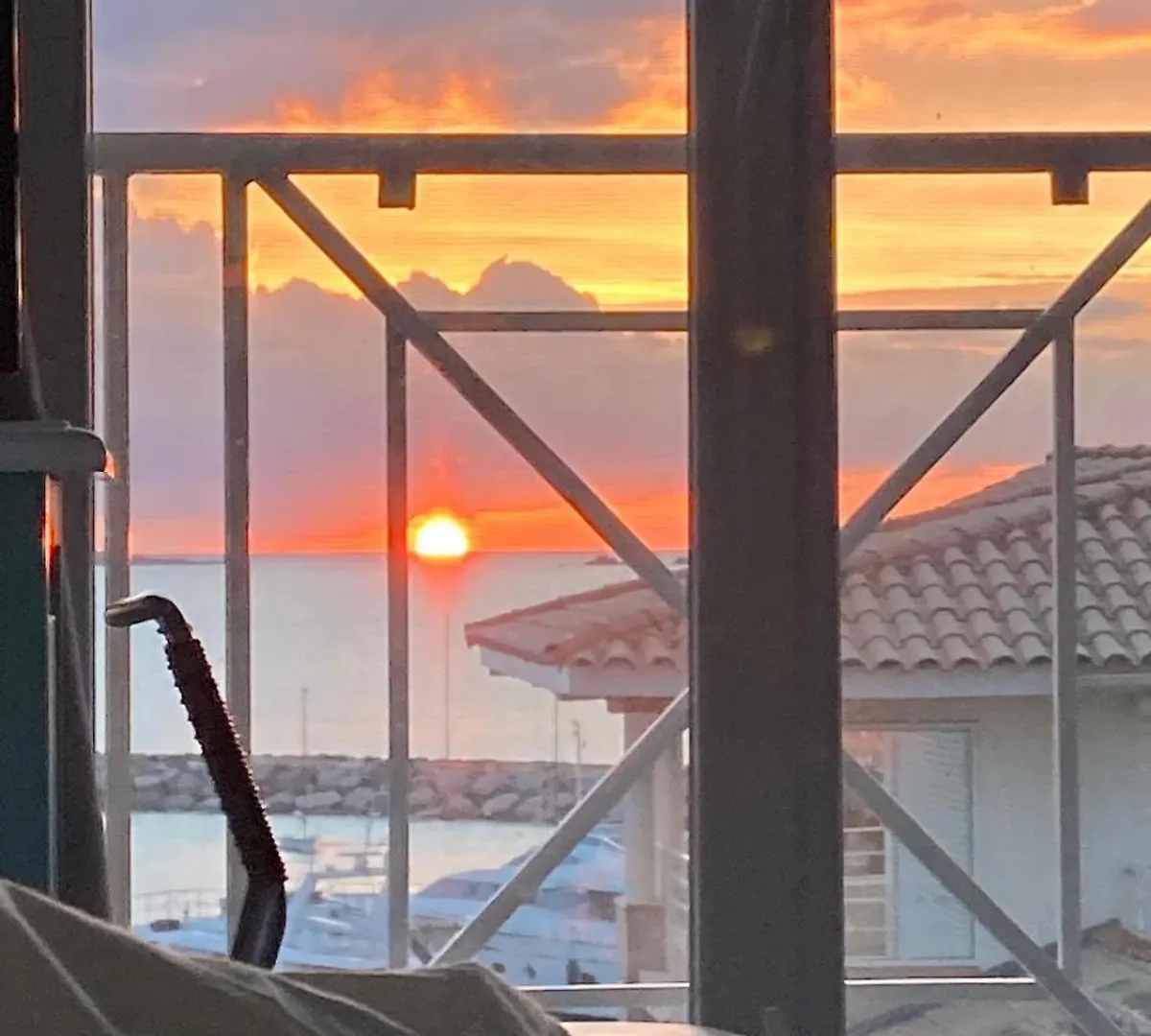 Boutique Apartment Hirondelle Port Frejus