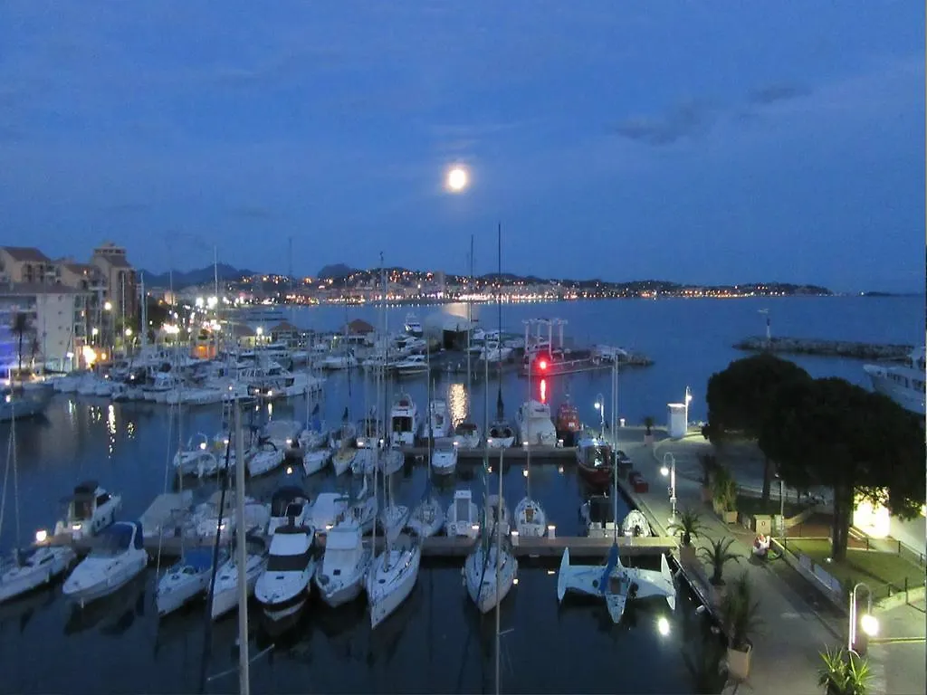 Boutique Apartment Hirondelle Port Frejus