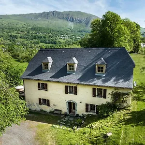 Les Terres Nères , Aucun France