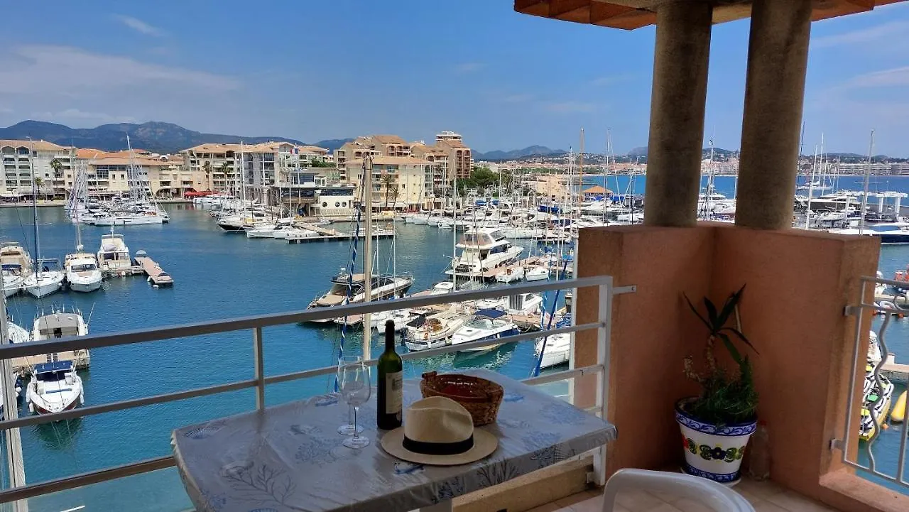 Apartment Hirondelle Port Fréjus 0*,  Frankrig